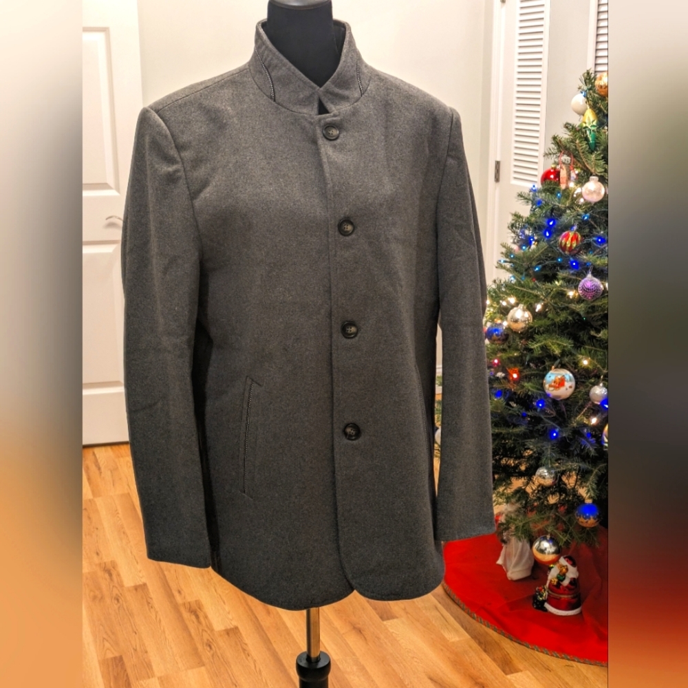 Men's Coat Size Large. Brand New.